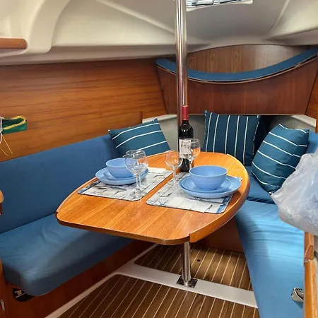 Deepblue Sail Boat *